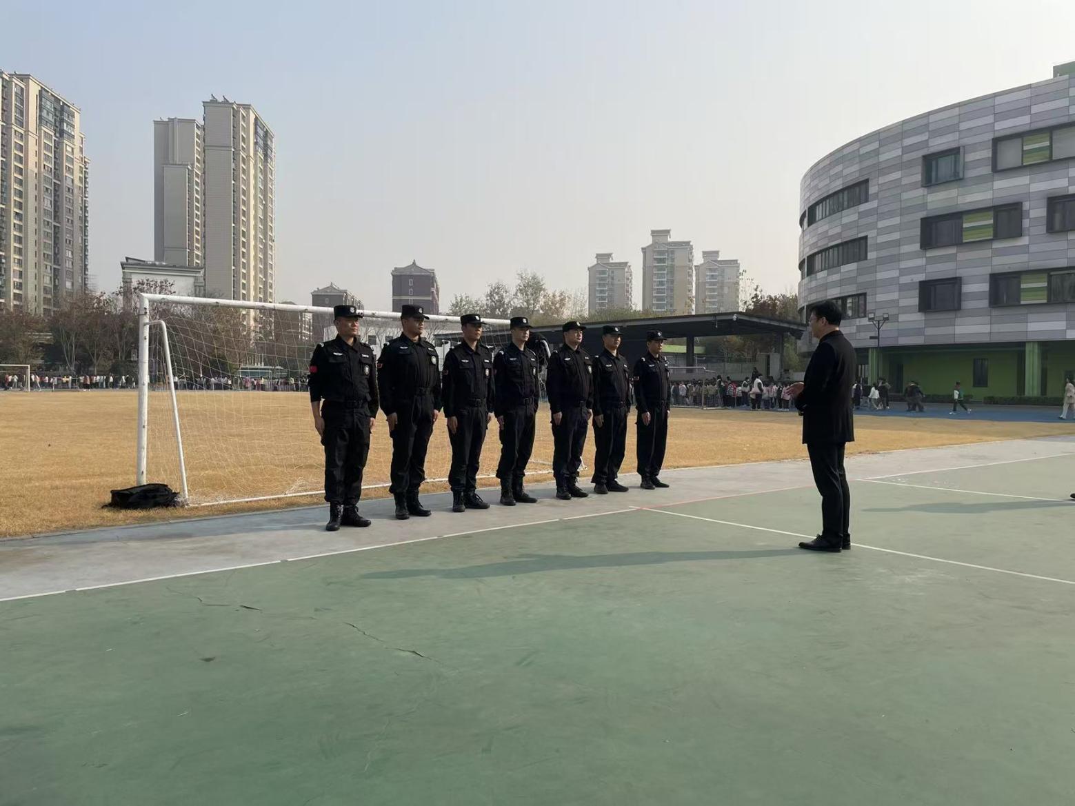 E:/25.12.10后 上傳網(wǎng)站留存/喜報(bào)！南京市保安服務(wù)有限公司建鄴分公司榮獲“校園最小應(yīng)急單元技能競(jìng)賽”一等獎(jiǎng)/照片/7f4752ecec0a4eaf4162fae738cff144.jpg7f4752ecec0a4eaf4162fae738cff144