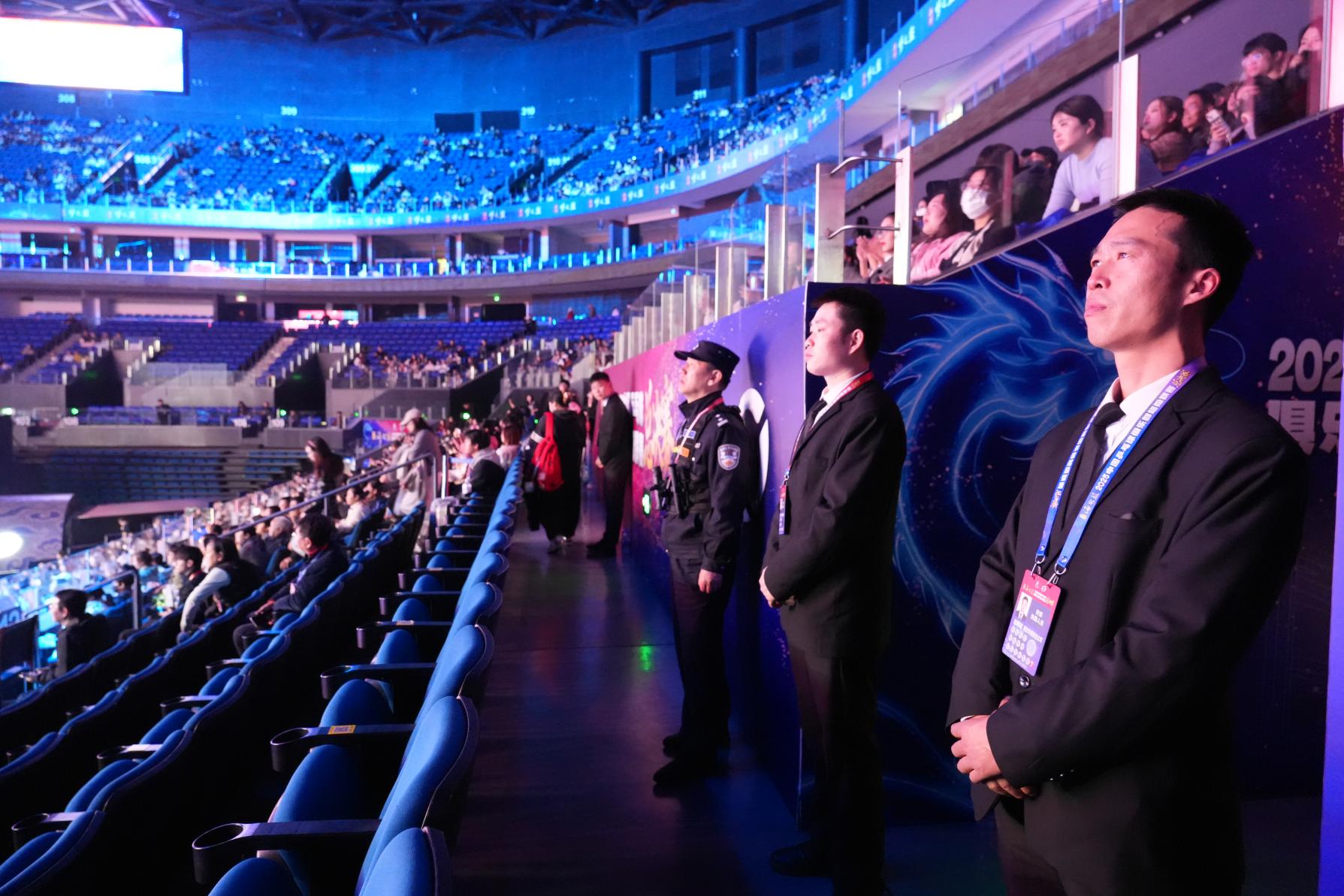 E:/25.12.10后 上傳網(wǎng)站留存/“安保鐵軍、硬核保障”2025系列報道四十一——乒超巔峰對決耀金陵 南京市保硬核護(hù)航筑平安/DSC06900.JPGDSC06900